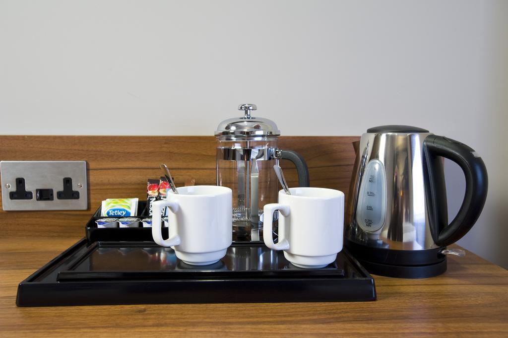 London Court Hotel Екстериор снимка