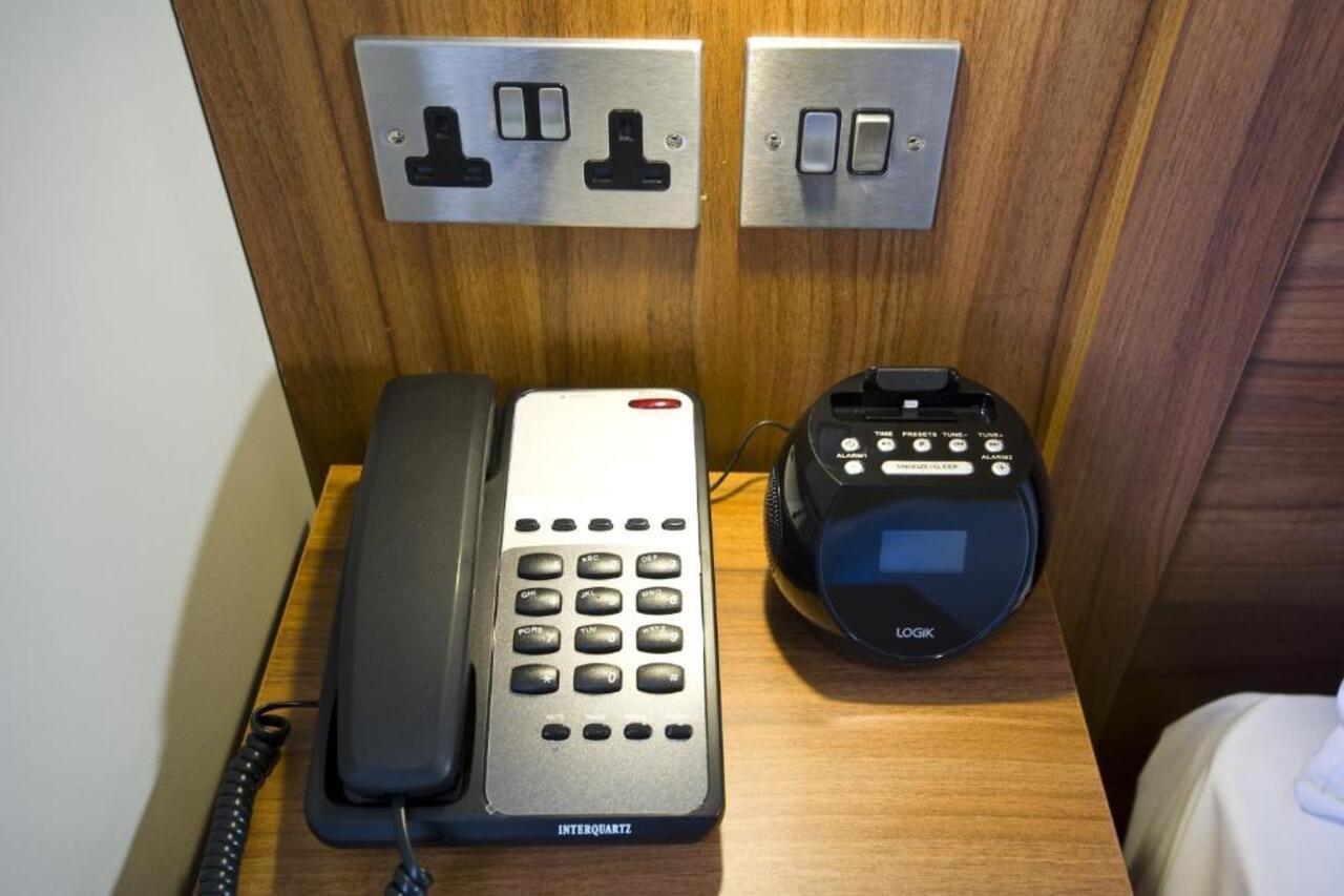London Court Hotel Екстериор снимка