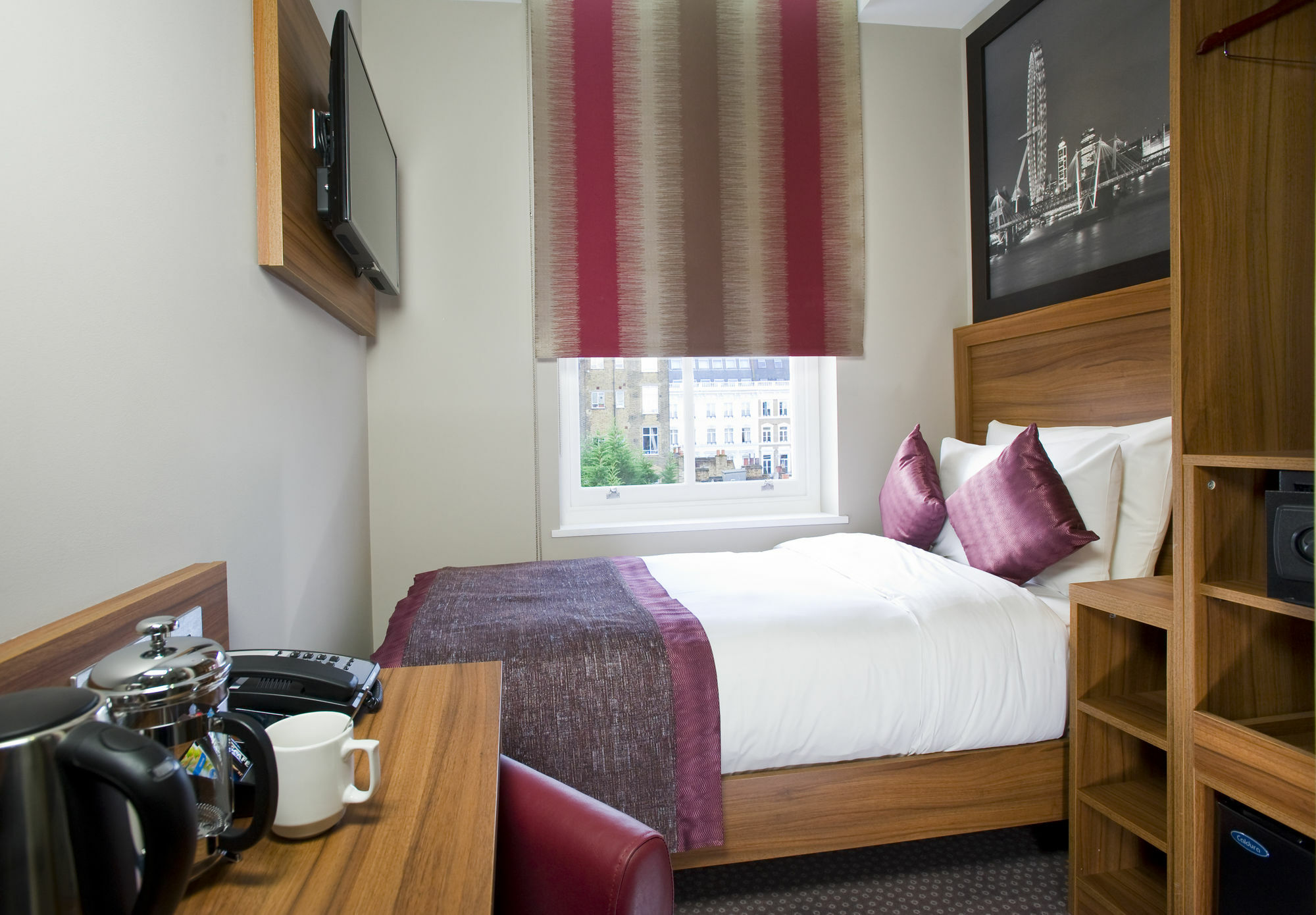 London Court Hotel Екстериор снимка